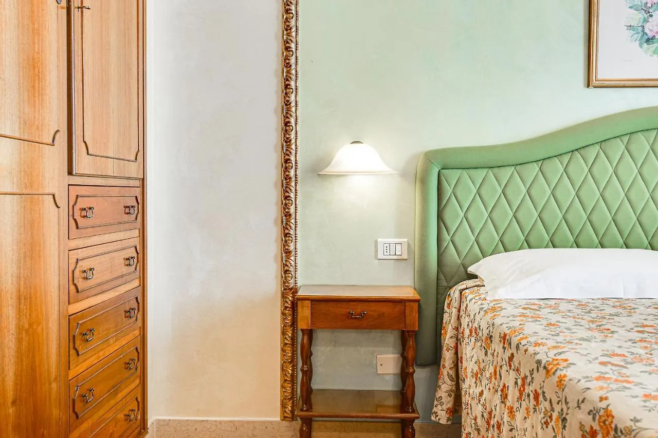 Hotel Internazionale 체제나티코