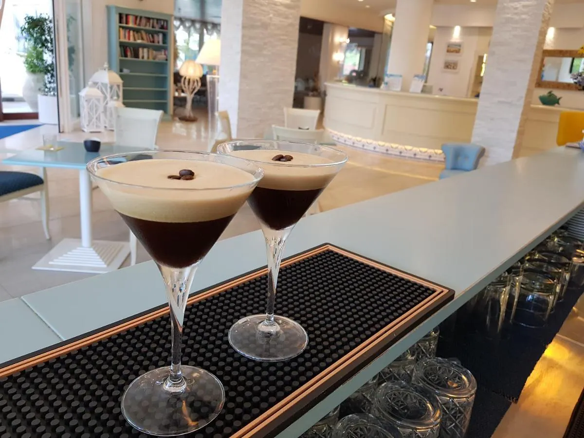 Hotel Internazionale 체제나티코 4*,