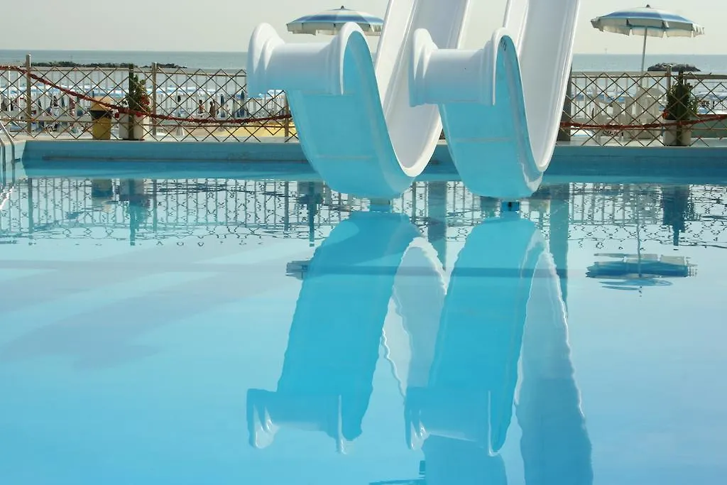 Hotel Internazionale 체제나티코